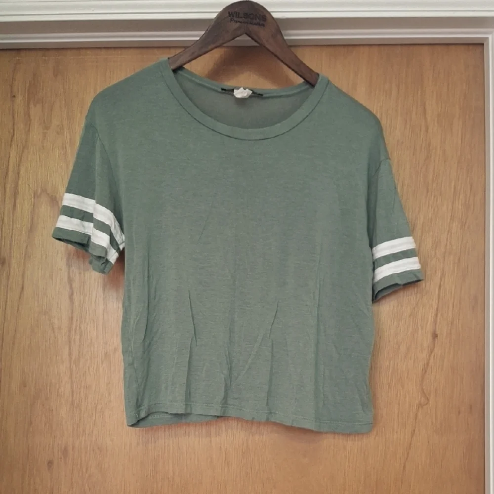 Raggs II Riches Crop Top - Picture 1 of 3